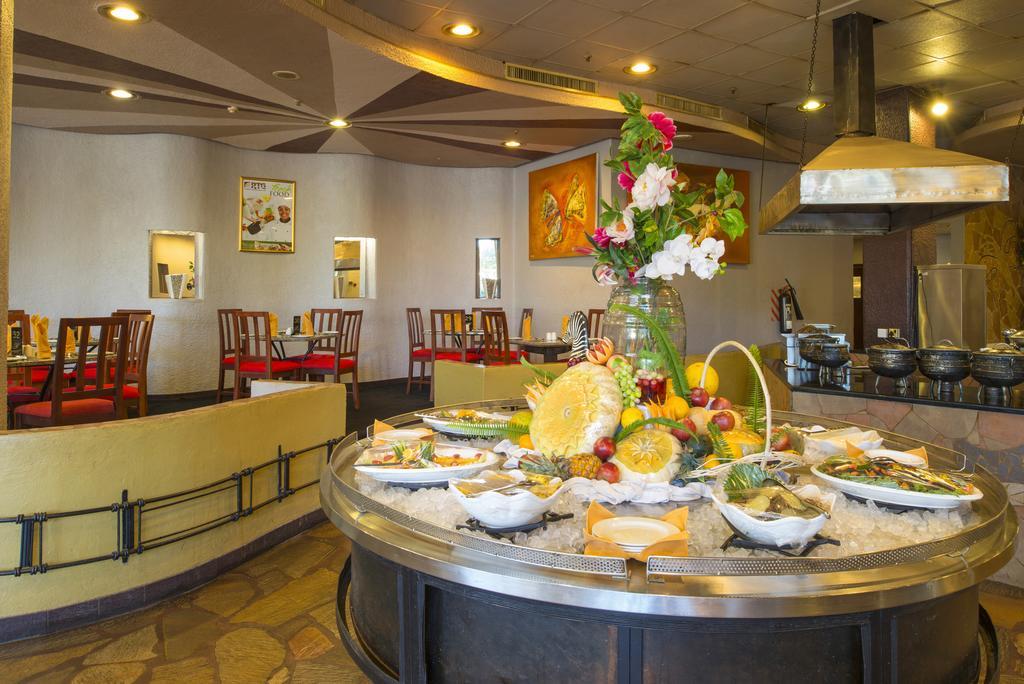 Rainbow Towers Hotel & Conference Centre ฮาราเร ภายนอก รูปภาพ